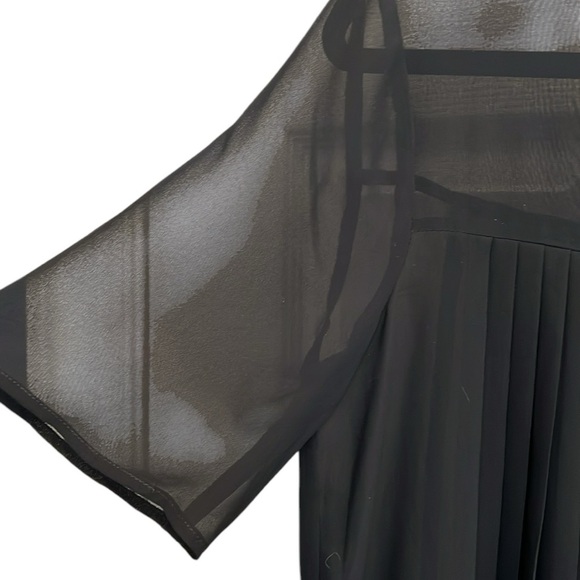BCBG Gen Semi-Sheer Black Pleated Short Sleeve Top Blouse Moto Boho Medium - Picture 5 of 12